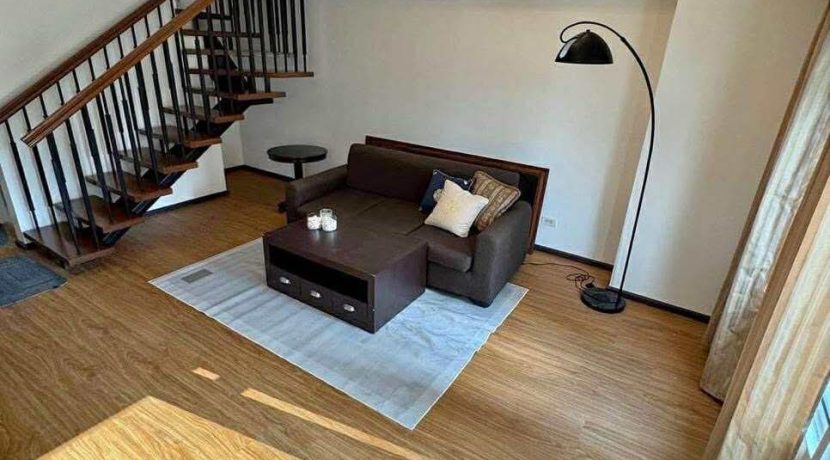 0d911fef6fbab3f5b47a32afdec7142d