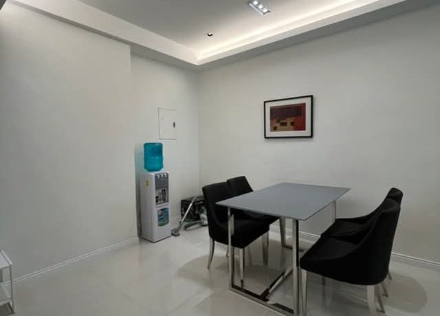 1f220e9bbe77c8fbe67ccef0cc0f530e