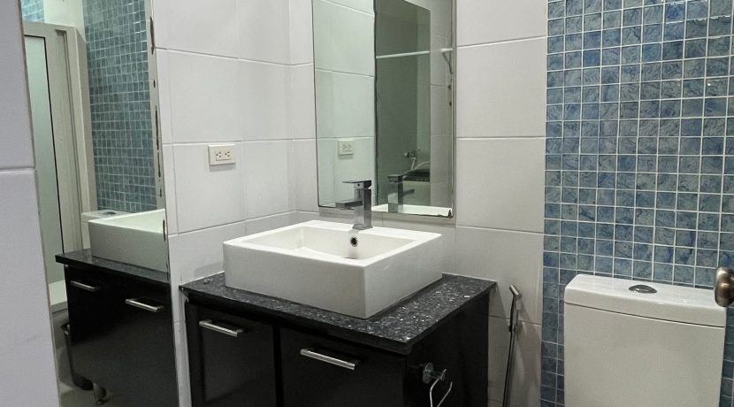 22a9041f793668409c4231d97d6a7cc7