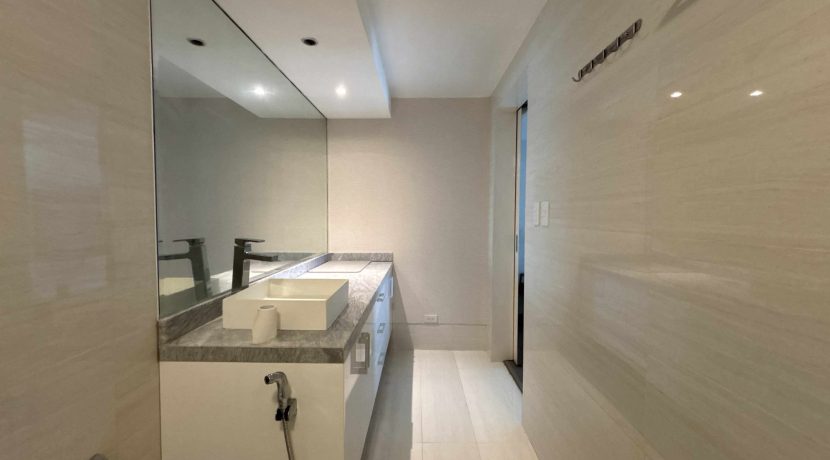 2e6a84c1cfbd3095bd8c0012bf1311b5