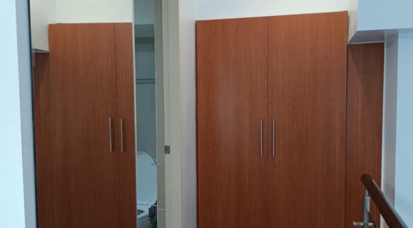 61624ac447edd4aa54c0cb242a7c9198