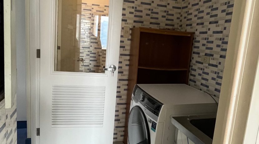 63448466d86882d72939a1debd1eafbb