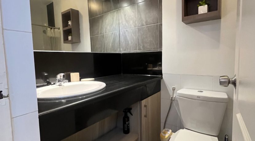 7d2d8abd025a694756b02a3882b0b9c3