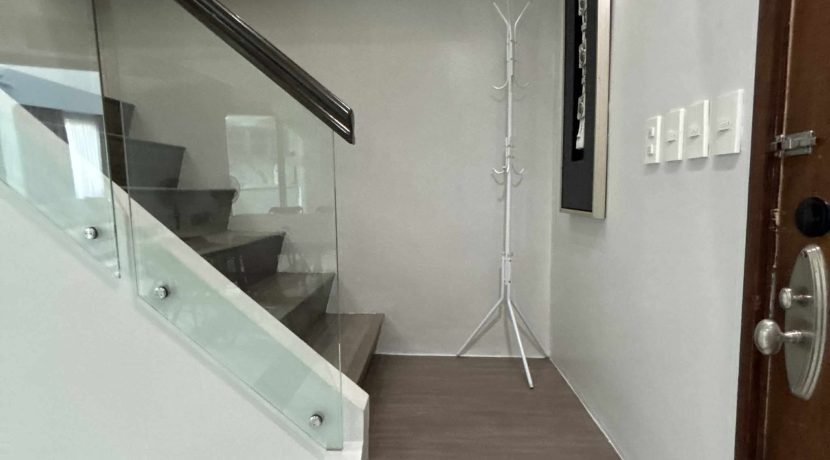 81bf0d48362ef26bb7c6f3d4d078bf75