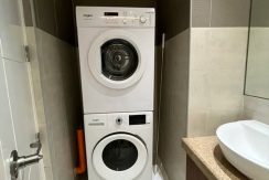 8c81f0bf61853cd10fdf1992a434f033