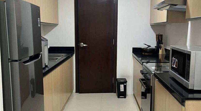 9873098ba249d1dcc47c62ee533cc6bc