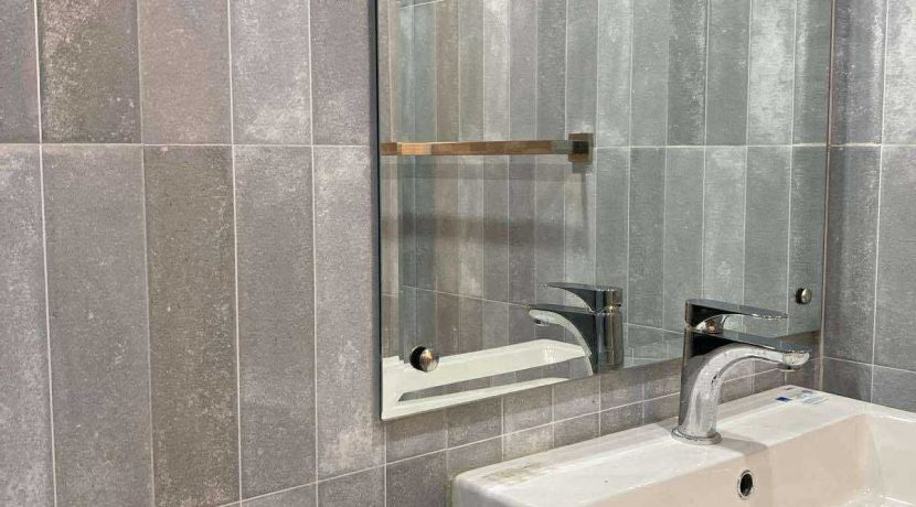 98a87aa37e8886366c6310f64c06d1df