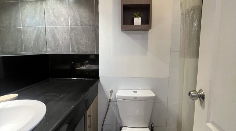 994c5e97df15dac89fbe65d1cb7b00c2