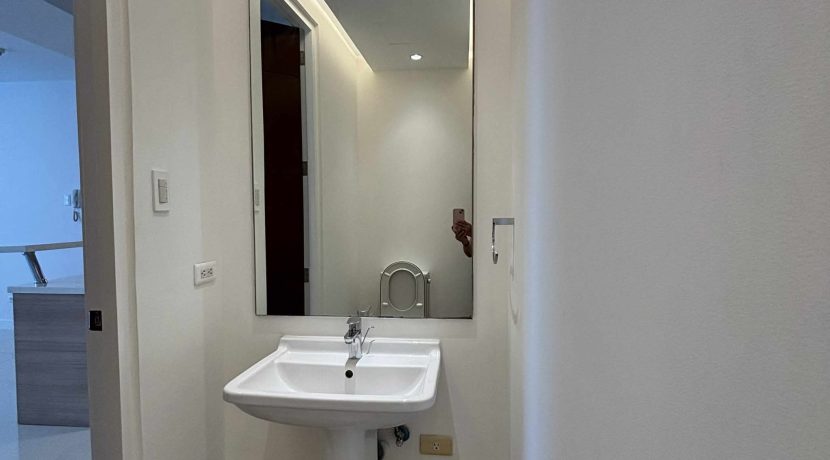 a402ca16f6030f54a248f8f68f43f082