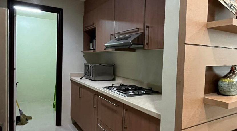 d73210e7cb864792a1ec69336850e689