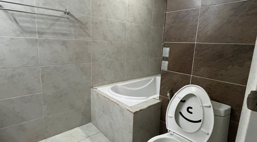 eb232250607d40e05a82570a4a63cac0