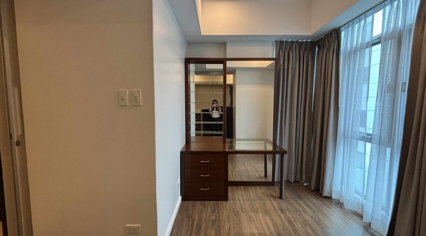 ee363ea20f0bad4757f5259fb7c0aeeb