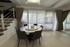 f0d0c21e5f57680ba80e2b974e7427ae