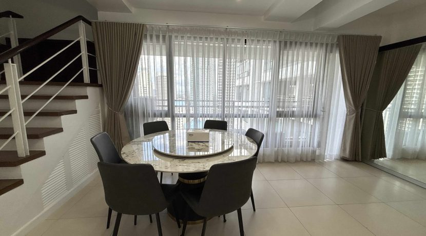 f0d0c21e5f57680ba80e2b974e7427ae