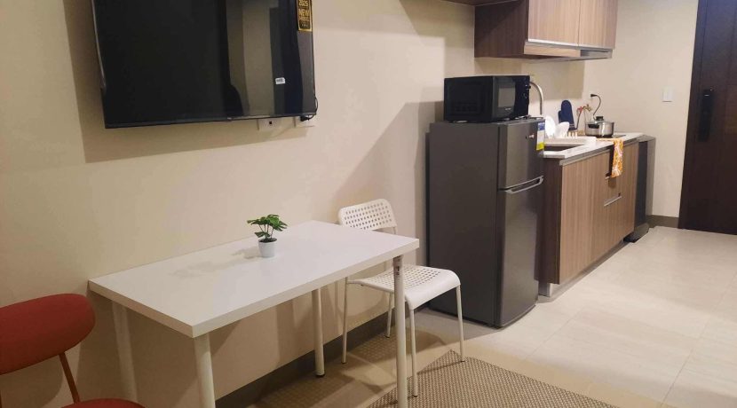 5c43bcd7e2844e63d27c702e31e8e0aa