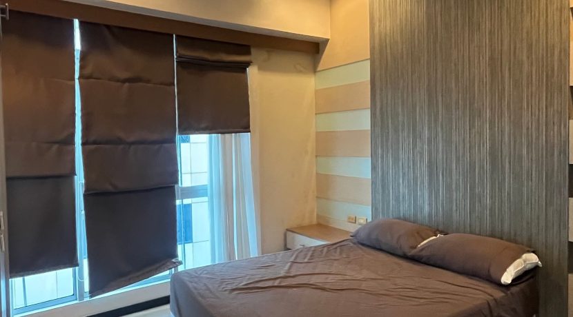 77e15ec04c5c02cab5df6861dc6e13ba