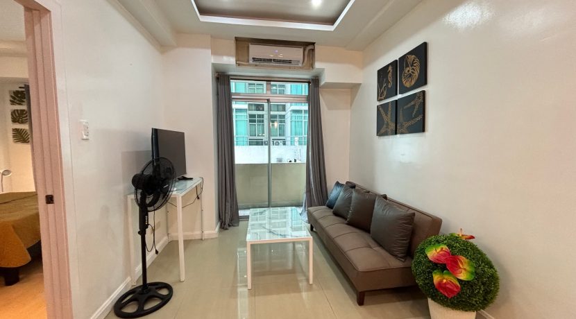 7bc91b21214679fe4bf75629f0cc4612