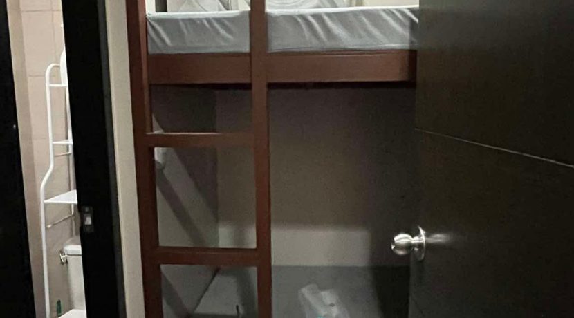 82b7210155b54e122f5259bac69965ea