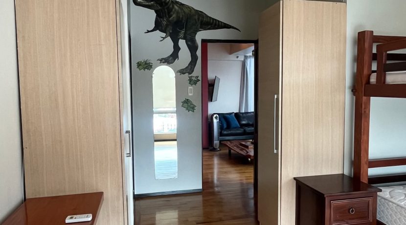 9868955fb275ff2f5796e4d932824c4d