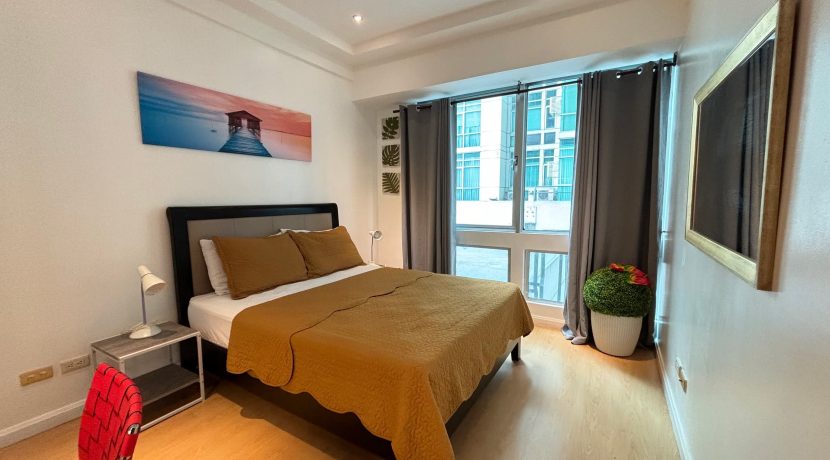 a3e9818d63cc43e09e7dca2965ffa3a0