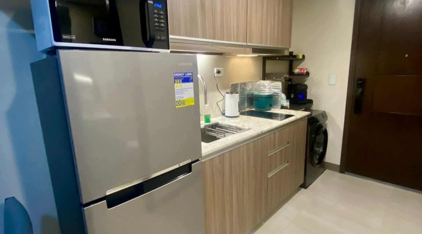 afb9e14a8b17a859fd88705b891cf95a