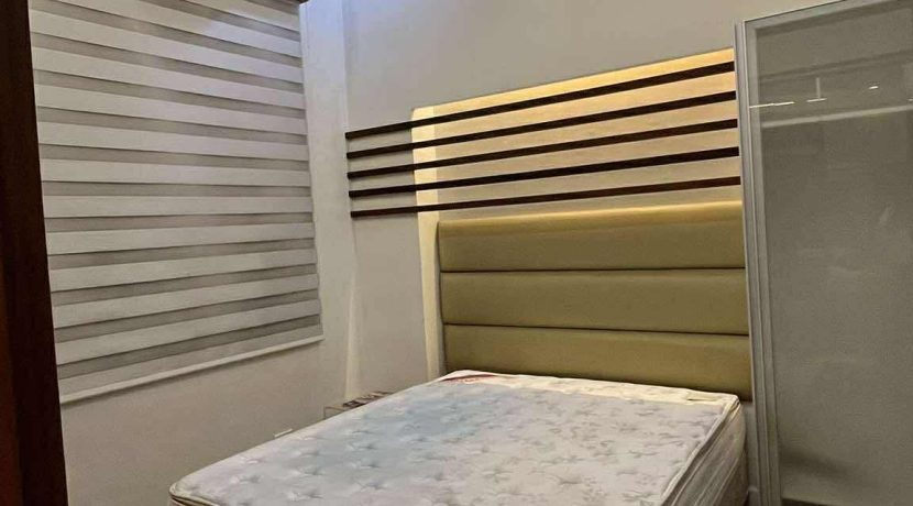 329fbc42680a50ef58a9c714ae33cede