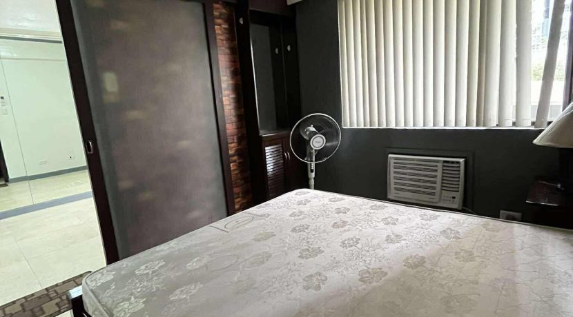 4e29b7bec445556e7096c9c1536e1a67