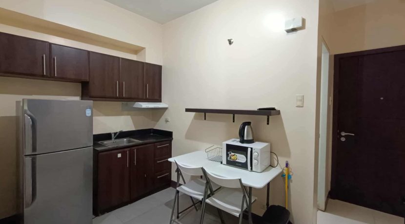 8d1bf3a0081b7e333f3111addf95ca21