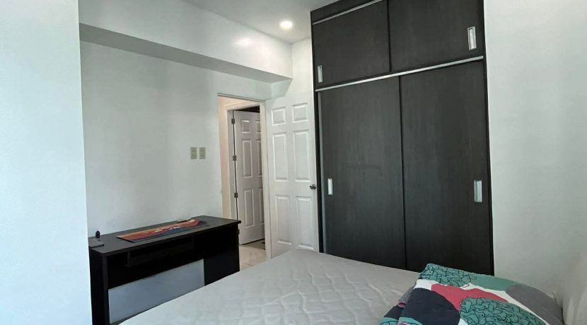 b9e5b9271bfaed29e1b2c8a534bbb918