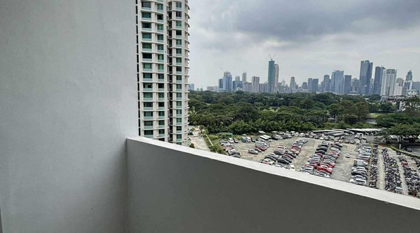 12ab82fc0ff0a75e15bd633b81f97208