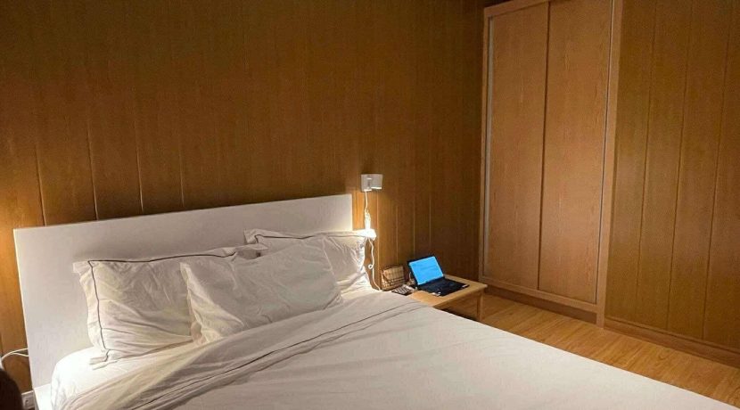 3d007417e47362915ba568f4cb8e7c1a