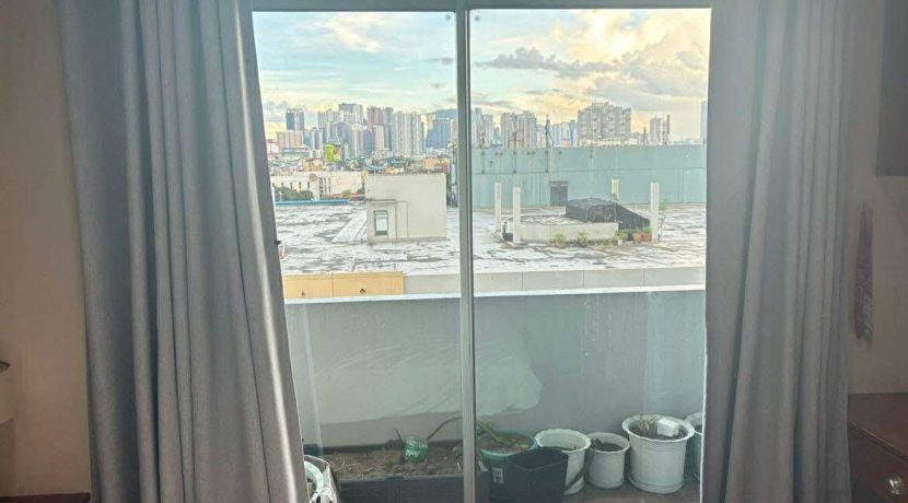 6936b112e2ebf8d3ad805bb0b8aab6a4