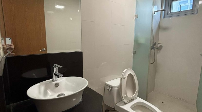 356868548f4c04acd0bafecd9a6c52bf