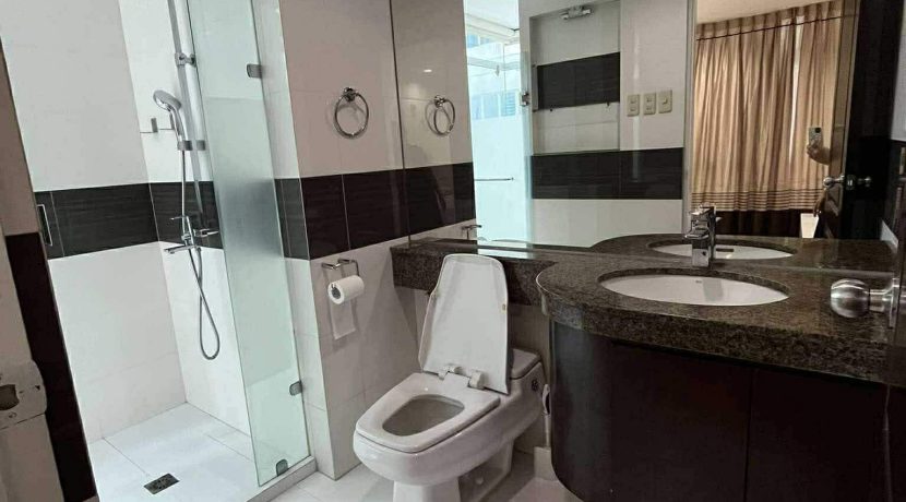 442f1a7ce9f3d6d2094ad47a9a76c9d8