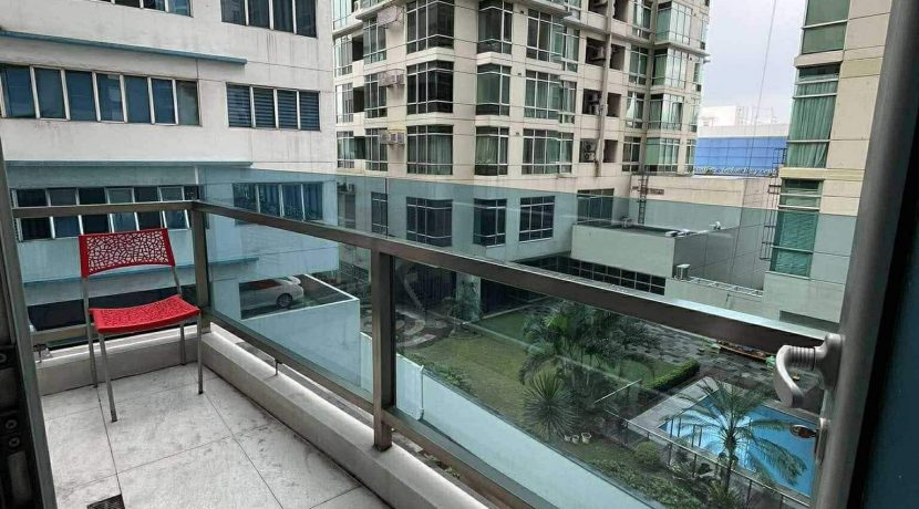 53999d49e6f0f4945019cdf552b69e2d