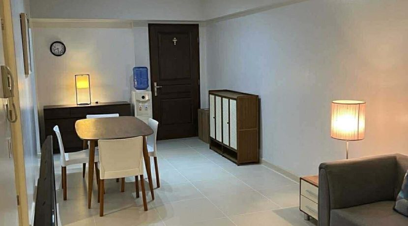 b623af2a06bb704b0fc3df6af39a2027