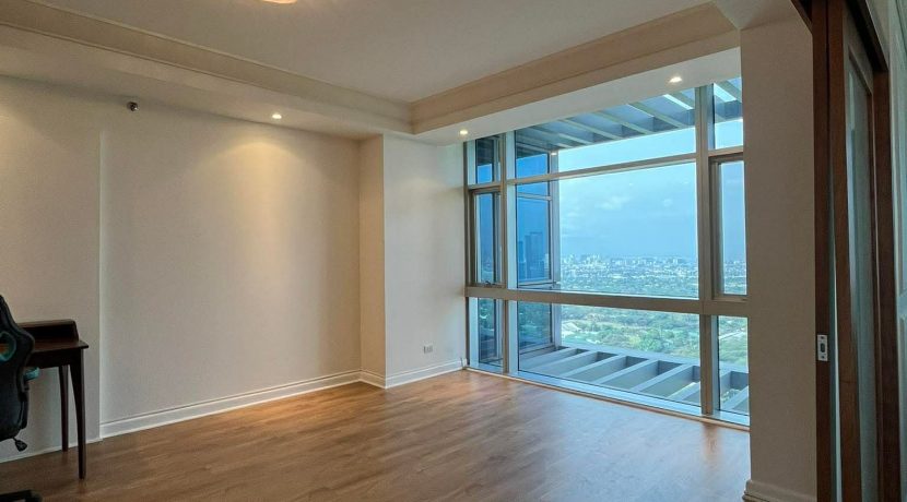 270d218082ef76963c70d02d39cf619d