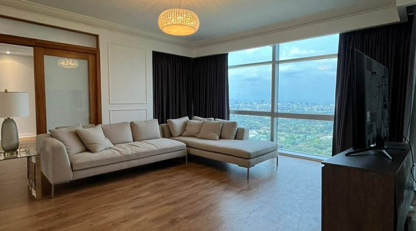 2f5cbf39a7f176649edf537b5543cf84