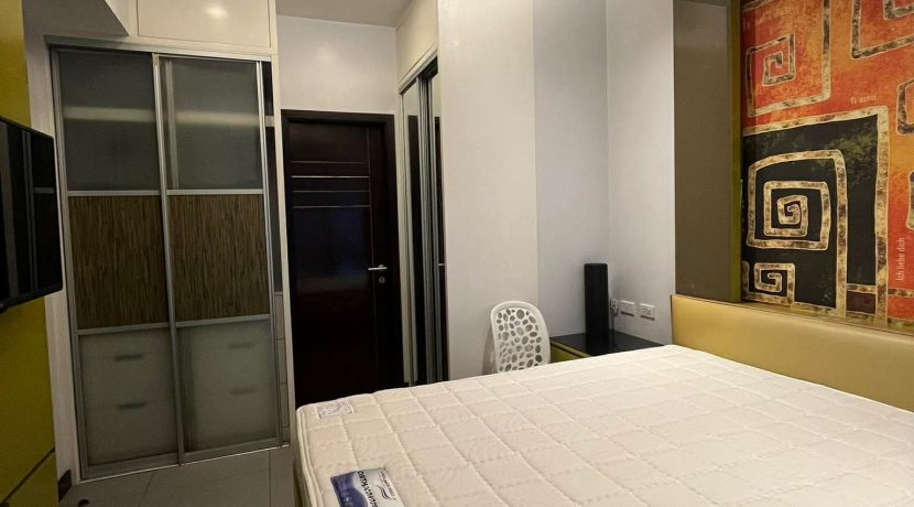 45d680242a64e5846a0d3591a77db09c