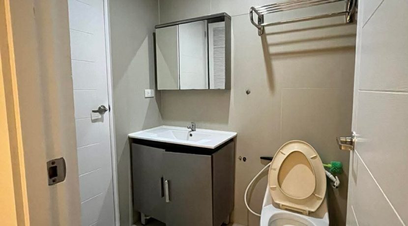 708b365c65663a954fbd584dd925915d