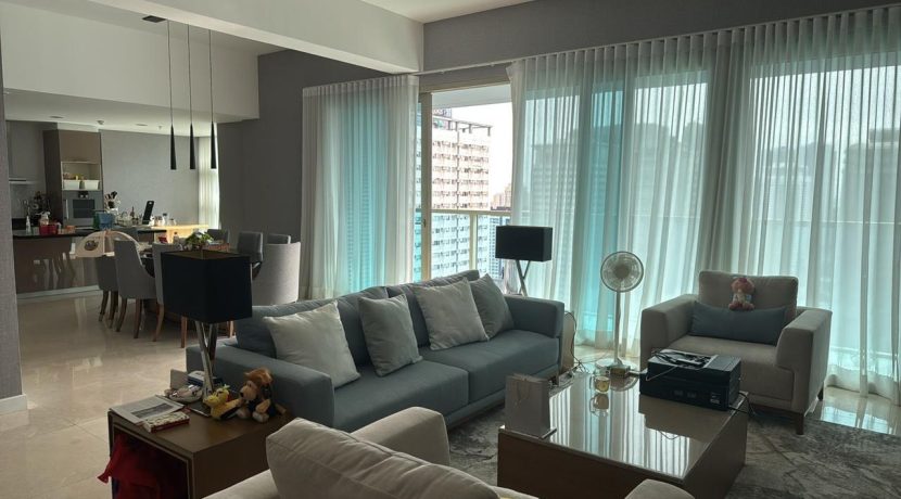 88c8ce75-460c-4c32-b7d0-0586ba587c17