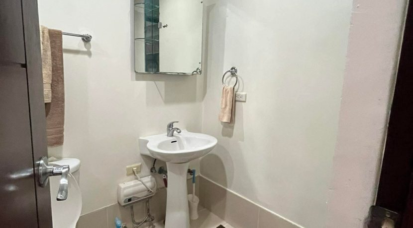 a49ea1c05e4b654f63d8efed1796bb50