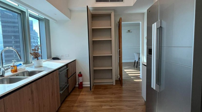 c7ec8cc2d319f31db5d6aa8fbf4a2771