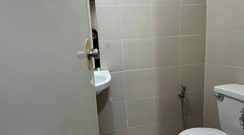 d07a9d69b6fce75400bf0254a598b9b6