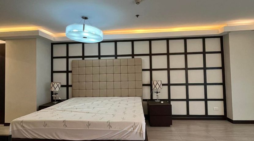 d18f5267e714d302258acf9f6732a354