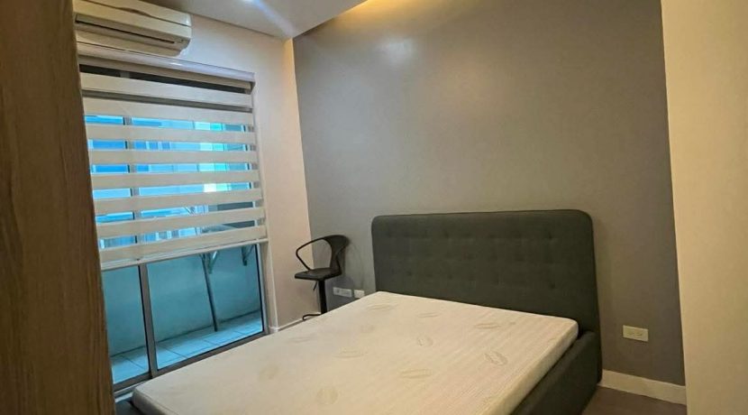 e76ea5f9f56fad256cd6f7a66a151d5e