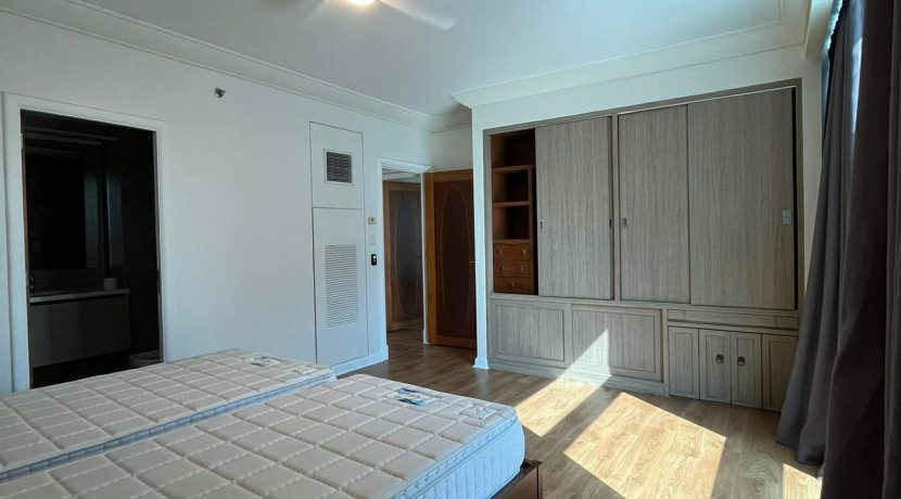 e84c0c87737e0c2b8bbebf2861681d70