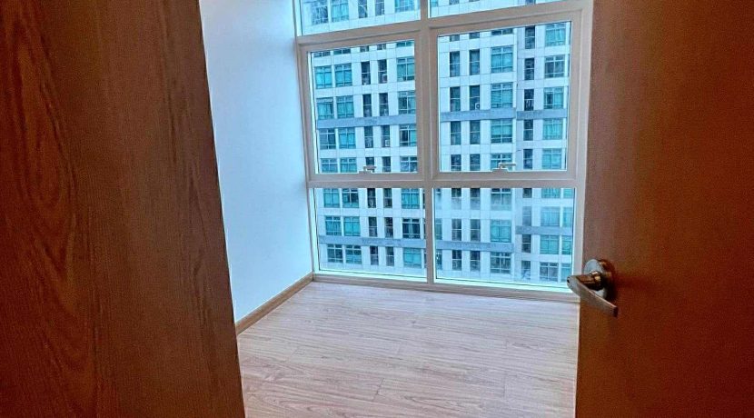 f35dfba12b2302468e2c454ff3e6ad57