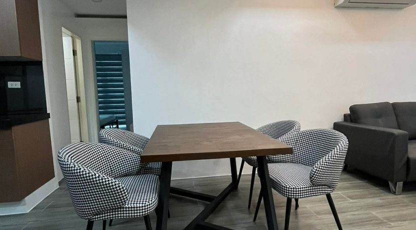 ffe87940edb5ed9d7919dfd41a6f7db9