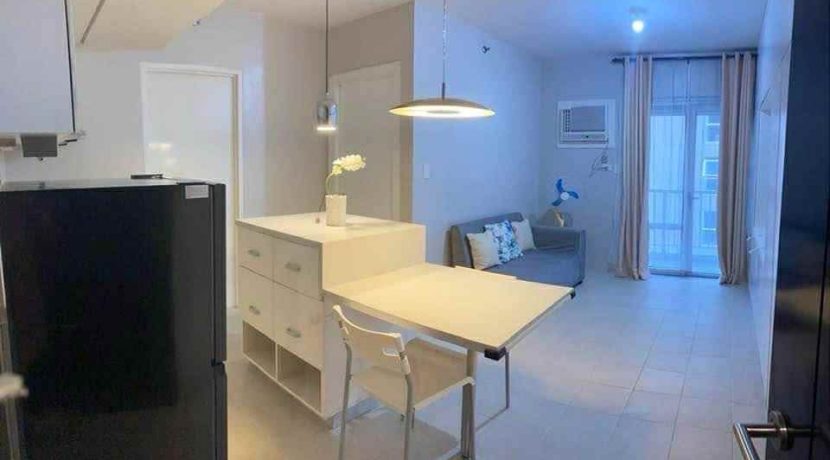 050dce9b8e640eefe38935587194d0dc